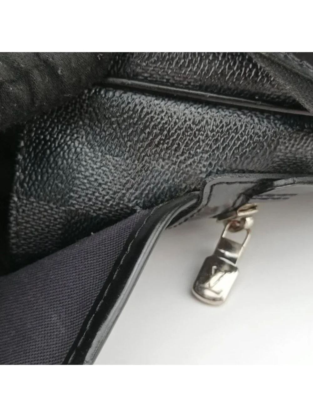Louis Vuitton Daniel MM Noir Damier Graphite Tote